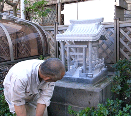 イノネ >> 御影石製のお宮・お社・外宮(稲荷宮)の販売と設置工事 イノネ >> 御影石製のお宮・お社・外宮(稲荷宮)の販売と設置工事